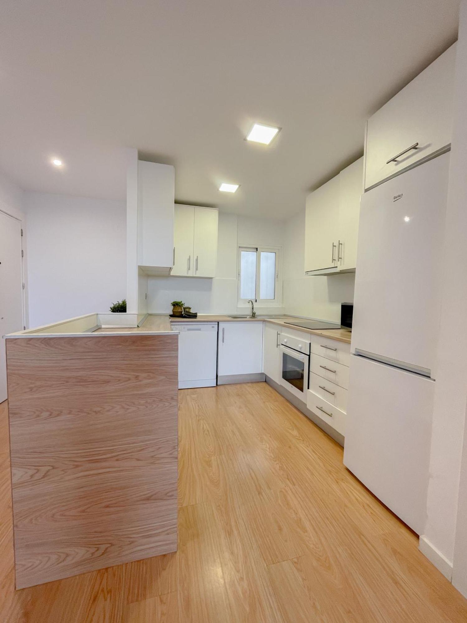 Moderno Apartamento Plz De La Merced มาลากา ภายนอก รูปภาพ